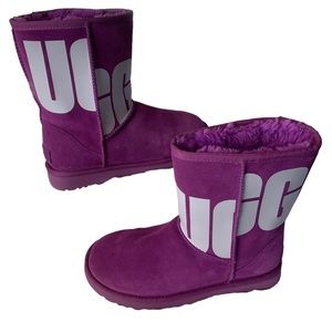 UGG CLASSIC CHOPD SHORT BOOT